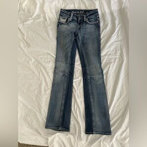 GRACE in LA LIKE NEW 25/3